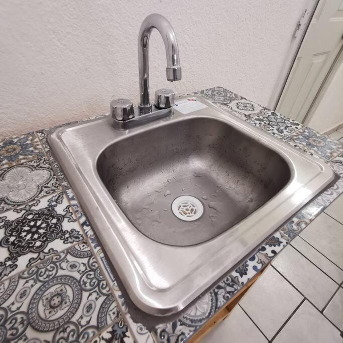 Lovely Studio Apartment With Balcony Ac & Wi-Fi, Minutes From Downtown! Zihuatanejo Eksteriør billede